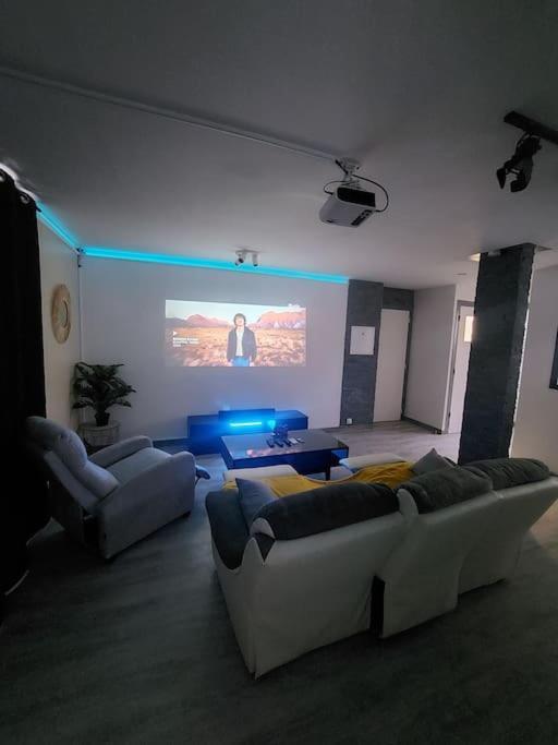 Cinema A Domicile Apartment Morlaix Exterior photo